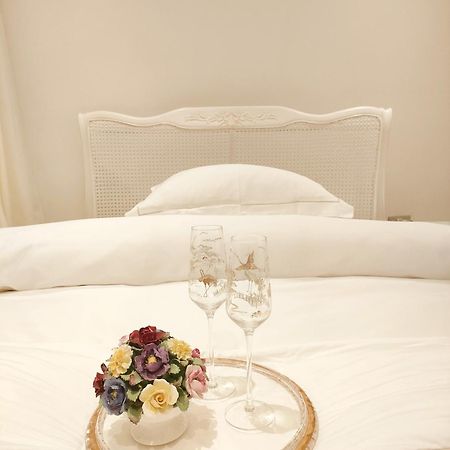 Versailles Nottingham Bagian luar foto